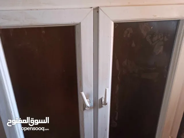 نافدة بي في سي ولا عيب تعتبر جديدة