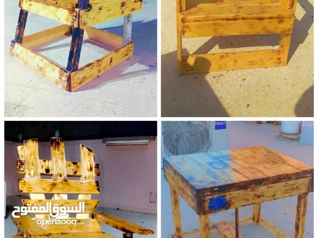 كراسي 2 وطاولات خشب تفصيل يدوي جديد