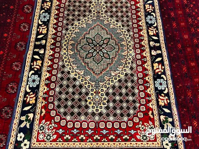 سجاد صوف مصنوع يدويا