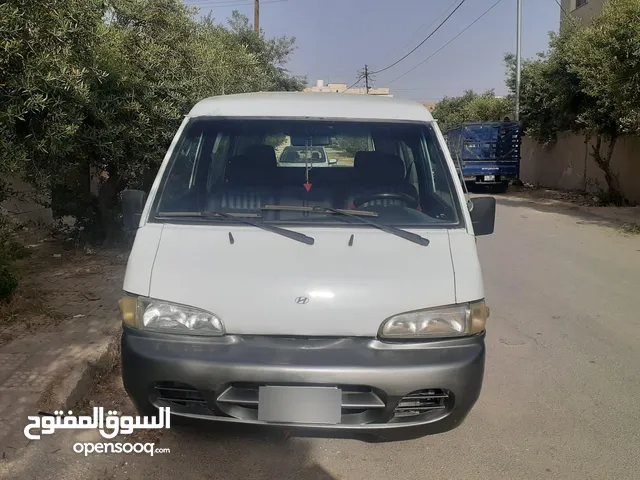 باص هونداي H100
