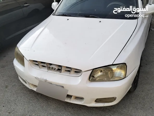 هونداي فيرنا 1999