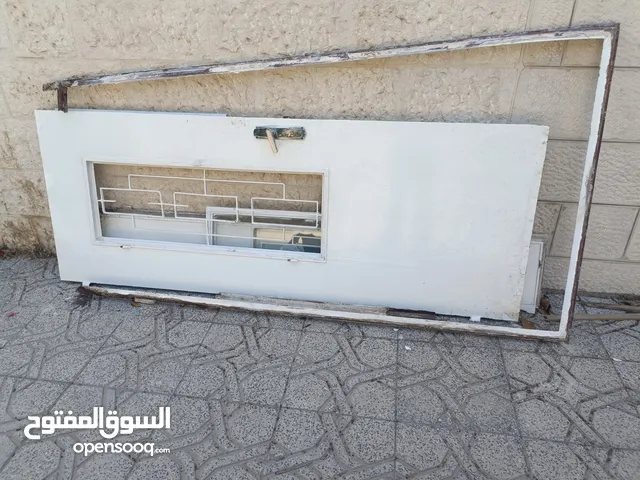 باب حديد ودرفه