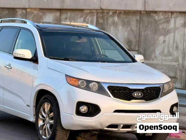 Used Kia Sorento in Tripoli