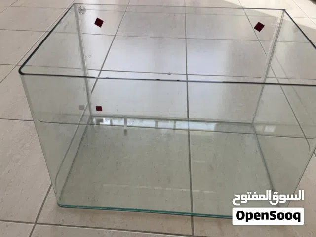 حوض سمك مع كامل الملحقات