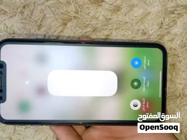 ايفون 11 العادي استعمال خفيف