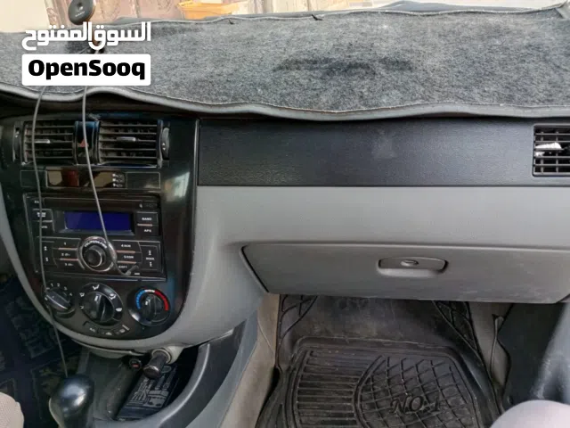 2011 شيفروليه اوبترا Standard