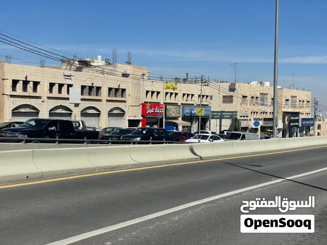 مجمع تجاري للبيع فقط بسعر الأرض