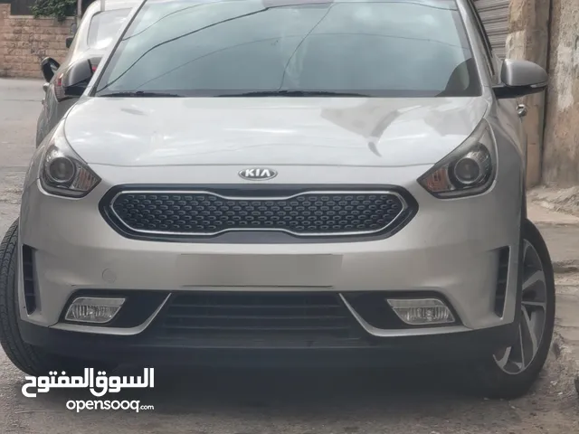 كيا نيرو 2018 مواصفات تورنج