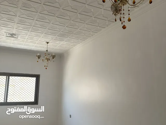 600 m2 2 Bedrooms Apartments for Rent in Hawally Salwa