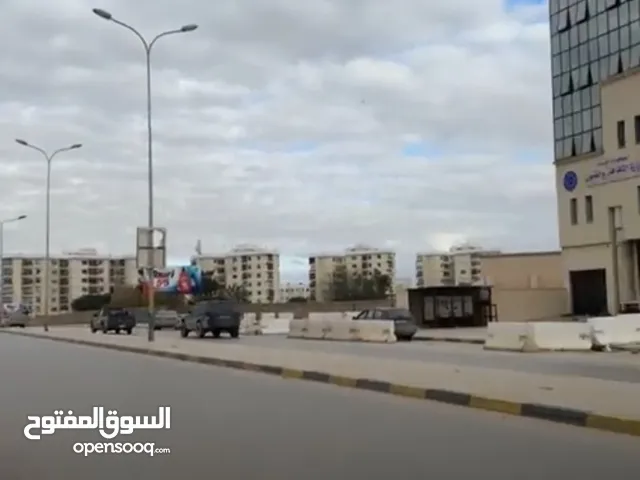 ارض تجارية على الرئيسي (نقبل خمسينات)