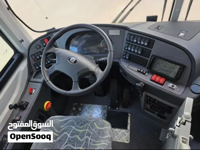 حافلات للبيع جميع الانواع والموديلات