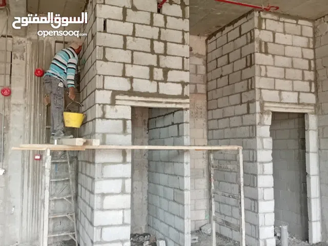 عمال تكسير وترميم تركيب بلاط وبناء ولياسة جمسع انواع الترميمات