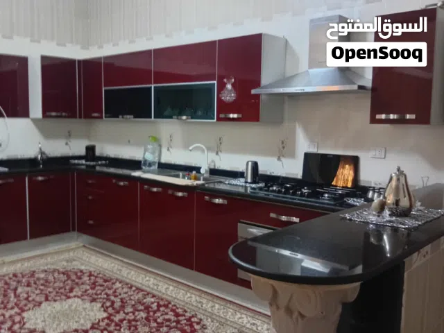 500 m2 More than 6 bedrooms Townhouse for Sale in Sorman Other