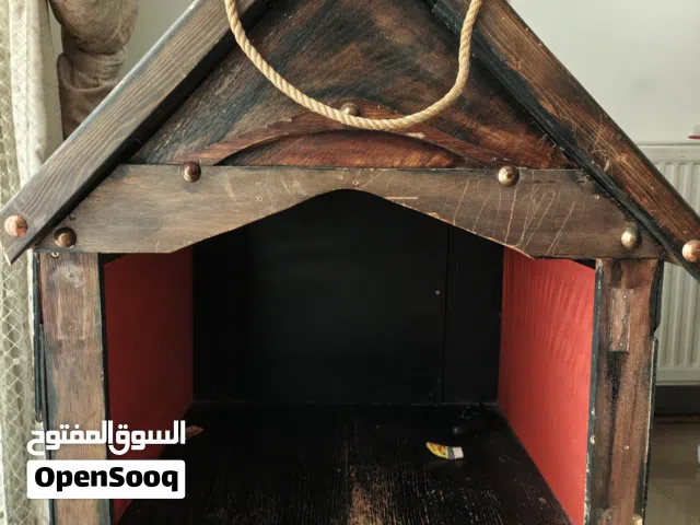 بيت/ كوخ خشبي للكلاب