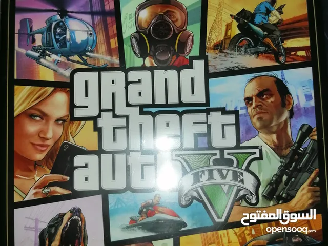 للبيع اقراص العاب يشتغل بلي 4 و 5 جدا نظيفات