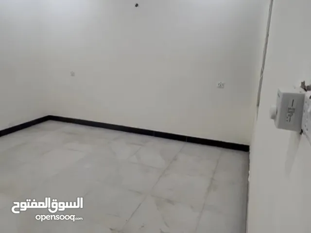 90 m2 2 Bedrooms Apartments for Rent in Basra Other