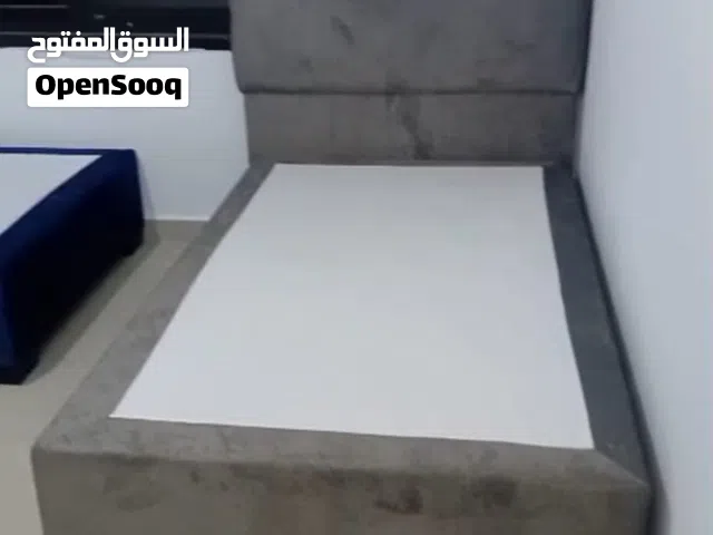 تخت مفرد ونص