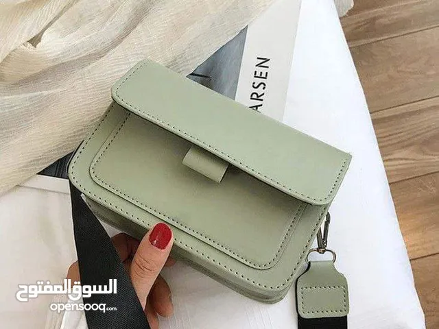 شنط صبايا حجم متوسط