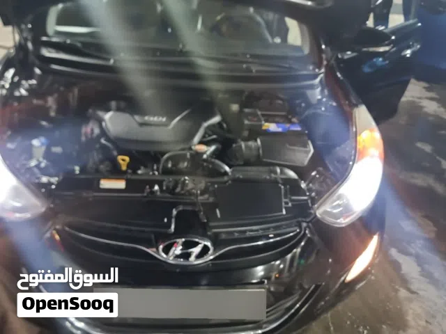 2011 هيونداي افانتي Limited