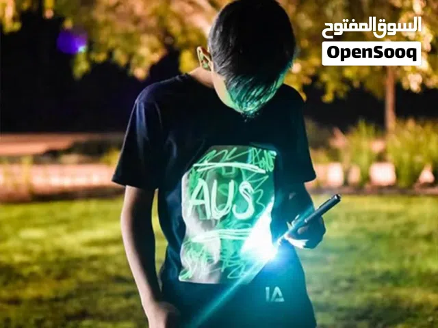 تيشيرت الرسم بالضوء