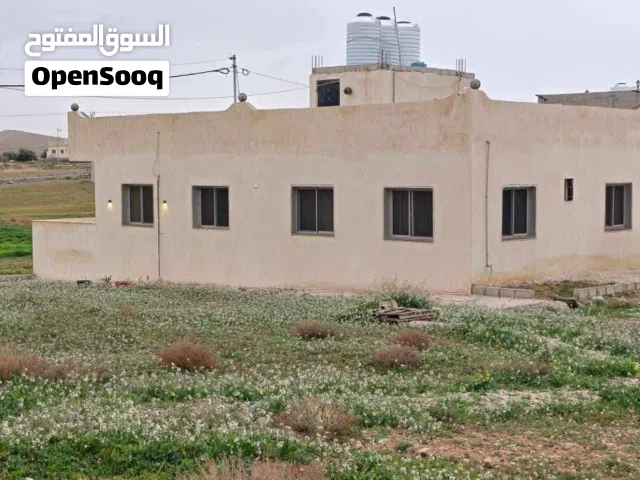 165 m2 4 Bedrooms Townhouse for Sale in Amman Areinba Al Sharqiyah