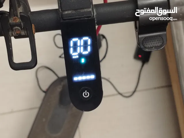 اسكوتر للبيع حاله جيده يحتاج بطاريه