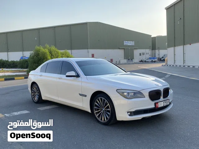 2012 بي ام دبليو الفئة 7 740i Sedan