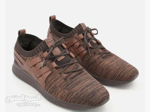 42.5 Sport Shoes in Hawally