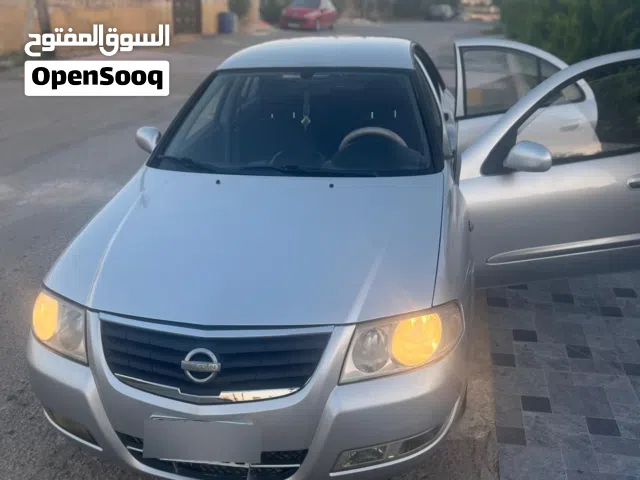 2011, نيسان, صني, Standard