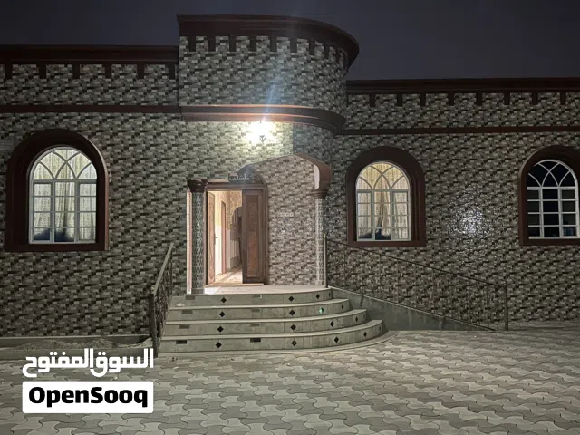 305 m2 4 Bedrooms Townhouse for Sale in Al Batinah Al Masnaah