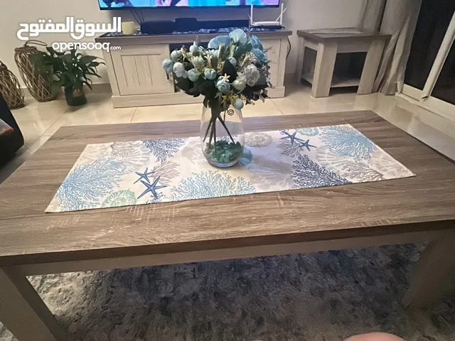 Tv unit and coffee table + 2 side tables for urgent sale only 55 bd