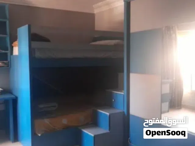 سرير بدورين