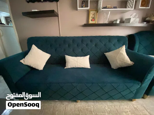 كنبه لون زيتي