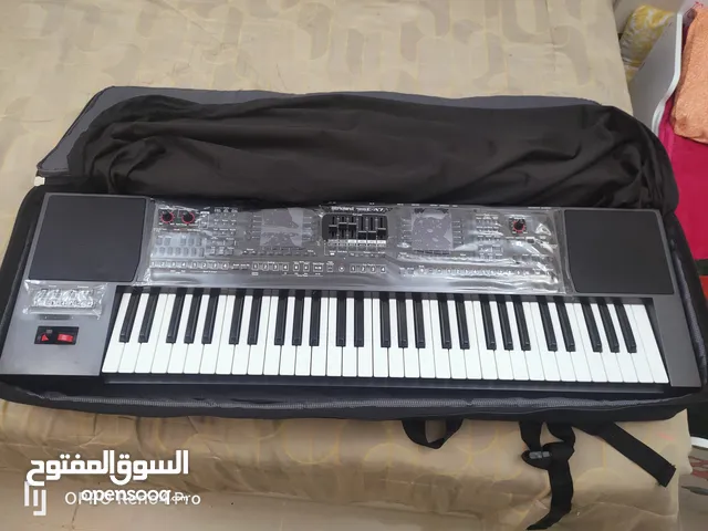 Roland E-A7 Arranger Keyboard – Excellent Condition