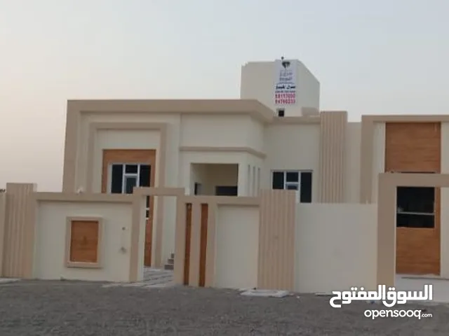 منزل جديد للبيع في ولاية المصنعة في منطقة القريحات ..