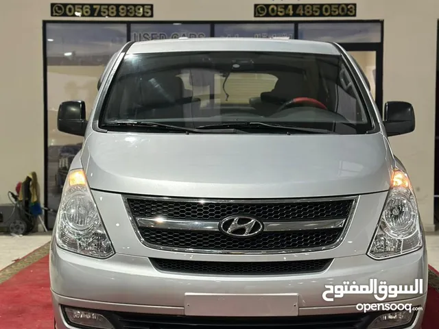 Hyundai H1 2010 in Um Al Quwain
