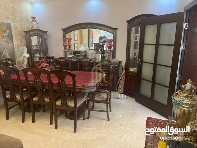 205 m2 4 Bedrooms Apartments for Sale in Amman Deir Ghbar