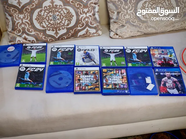 سيدات بلايستيشن فايف في حالة الوكالة
