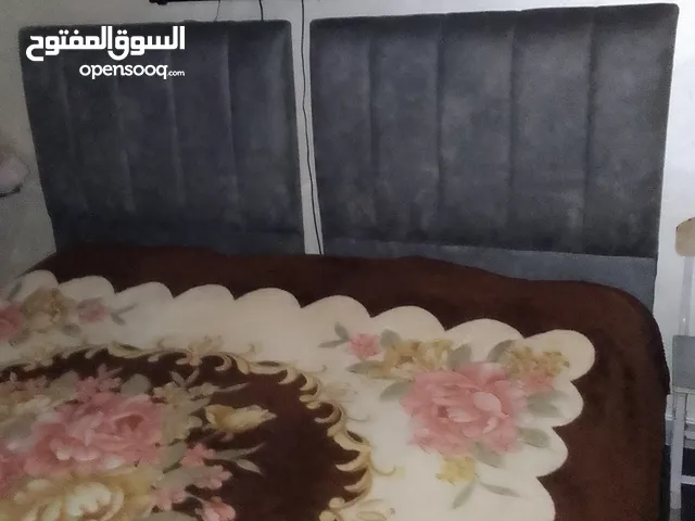غرفة نوم شبابيه شبه جديد استخدام سنه