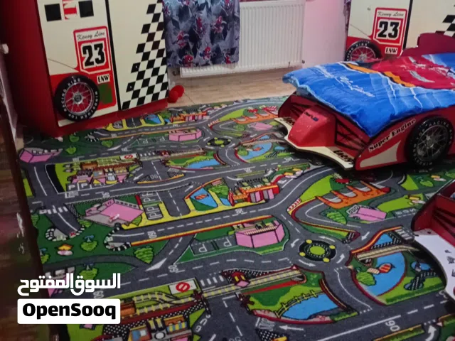 جره غاز و وجيزر ومضخه لتقويه المي وموكيت غرفه اطفال