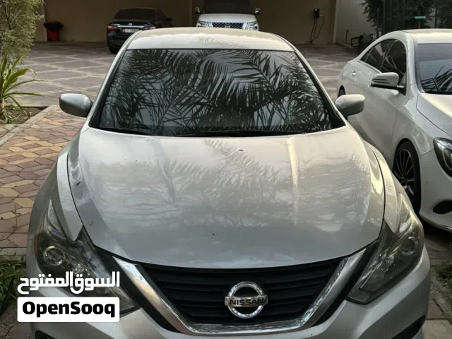 2016 نيسان التيما SR
