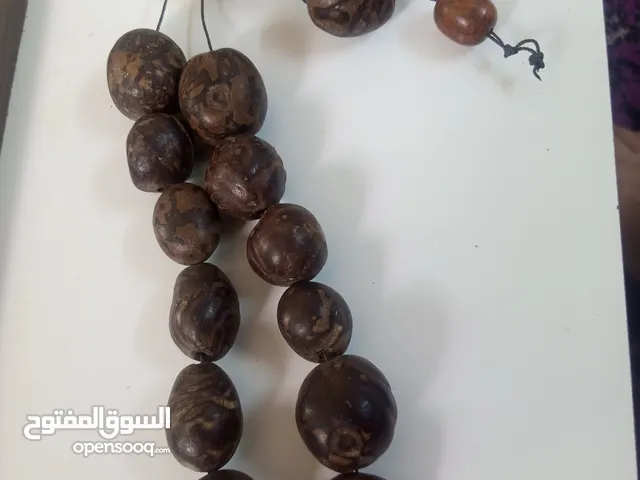 السلام عليكم بخور كركاس كما مبين في الصوره 130 غرام التسليم في الاردن السعر 3000الاف دولار