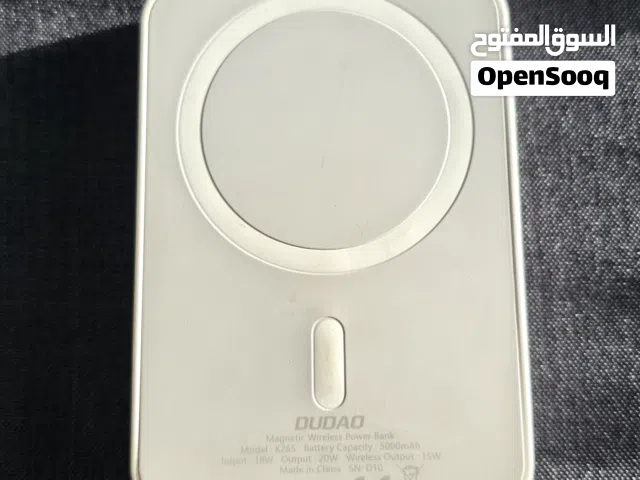 شاحن ماغ سيف لاسلكي DUDAO نظيف جداً 5000mAh