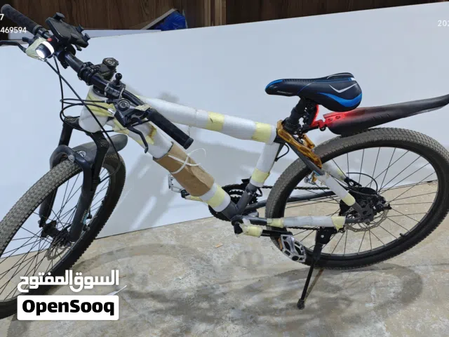 السلام عليكم ورحمة الله، لأصحاب النصيب، معروض للبيع دراجة هوائية جبلي ممتازة جداً وبحالة الوكالة. ال