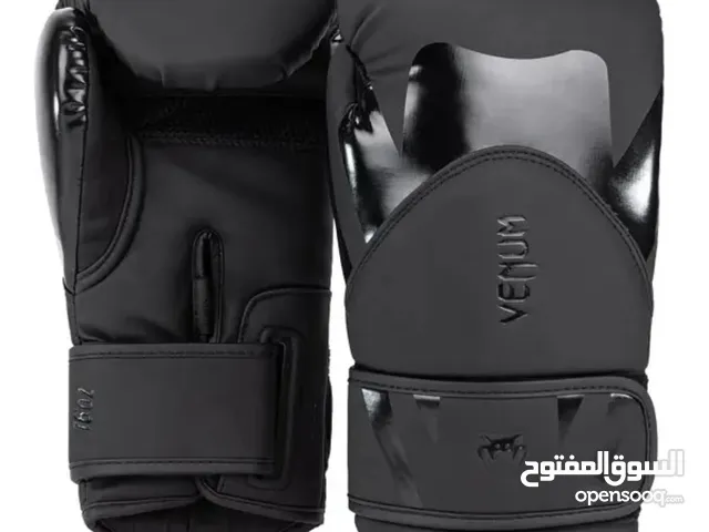 VENUM Muay Thai Gloves Size 14 Oz + Orignal Venum Straps Never used. Original Bag.