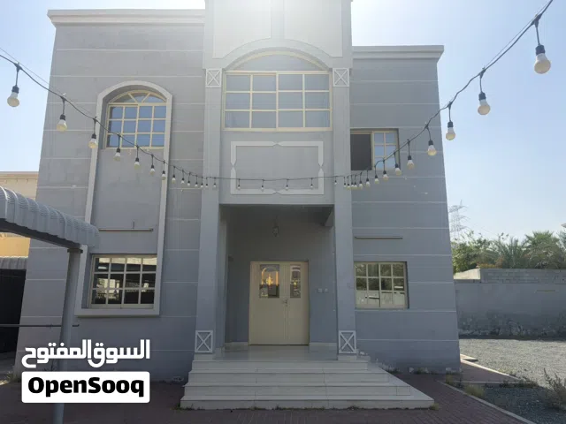 بيت للبيع في اماره الفجيره في مدينه مربح