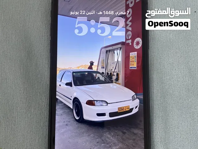 Apple iPhone 11 128 GB in Al Dakhiliya