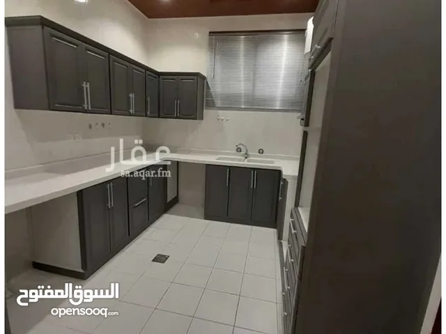 135 m2 3 Bedrooms Apartments for Rent in Al Riyadh Dhahrat Laban