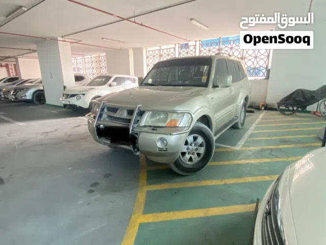2004 ميتسوبيشي باجيرو GLS