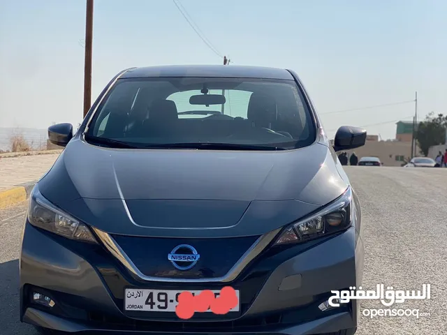 نيسان ليف 2019